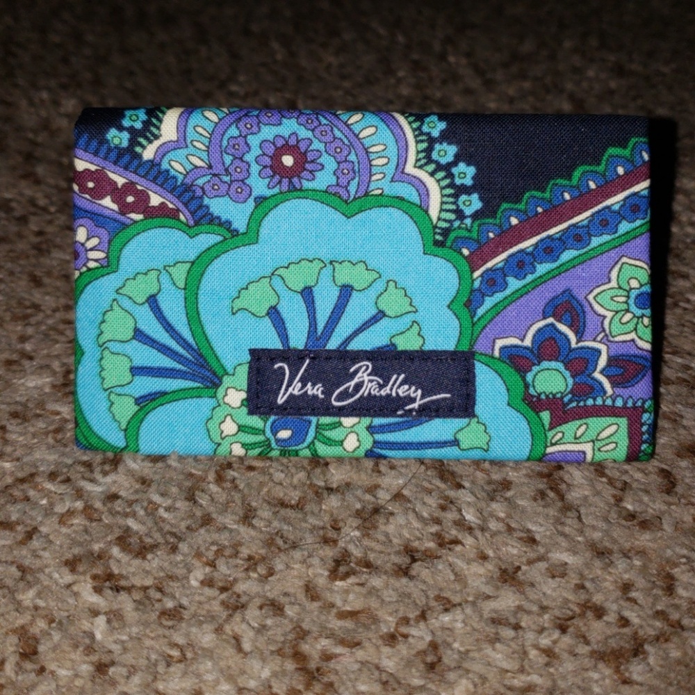 Vera bradley credit card slit.